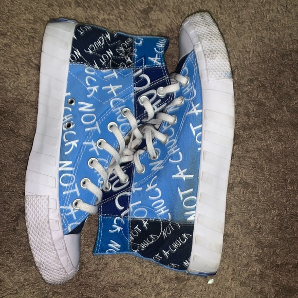 Blue Converse - Picture 6 of 7